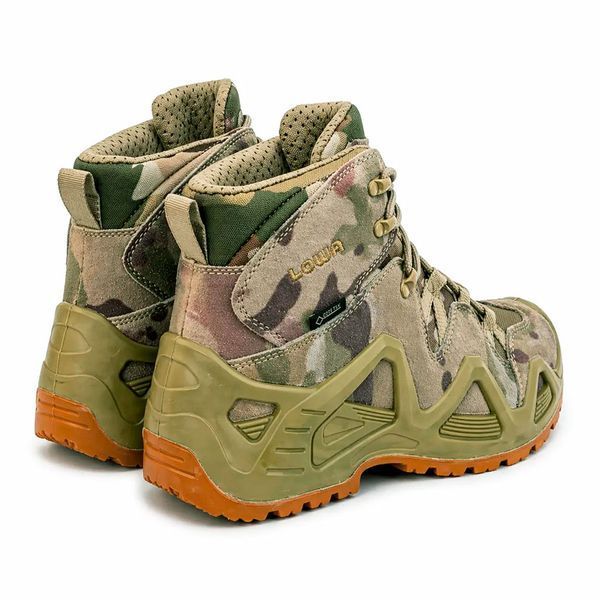 Тактичні черевики Lowa Multicam &mdash; водонепроникний Gore-Tex, посилений захист Ботинки Lowa мультикам фото