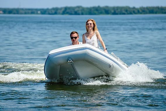 Надувная двухместная лодка Kolibri КМ-270DXL с Аir-deck KM-270DXL фото