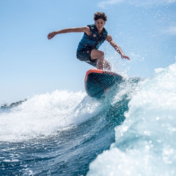 Надувной вейксерф с насососм Jobe Raddix Inflatable Wakesurfer 582523003 фото
