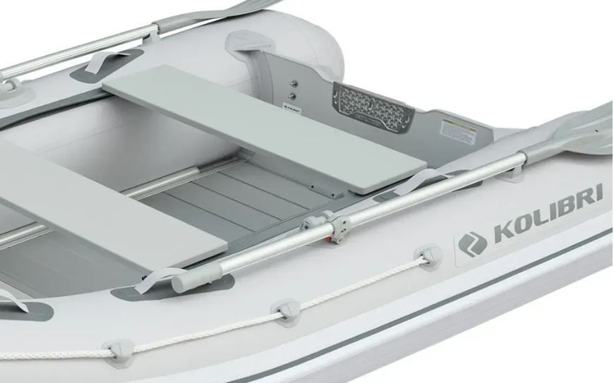 Двомісний надувний моторний човен Kolibri КМ-270DXL + Алюмінієвий пайол КМ-270DXL Алюмінієвий пайол фото