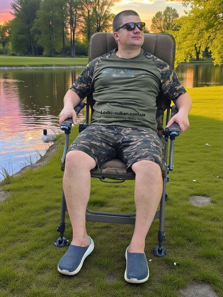 Кресло 150кг Fox Super Deluxe Recliner Chair, усиленное раскладное кресло Fox (Великобритания) CBC102 фото
